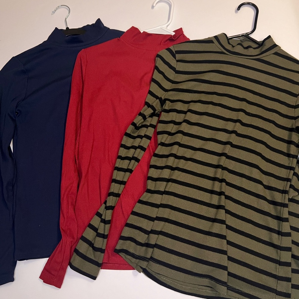 3 Jewel Tone Mock Neck Shirts-Bundle of 3
Long Sleeve Ribbed Basics NoBoundaries